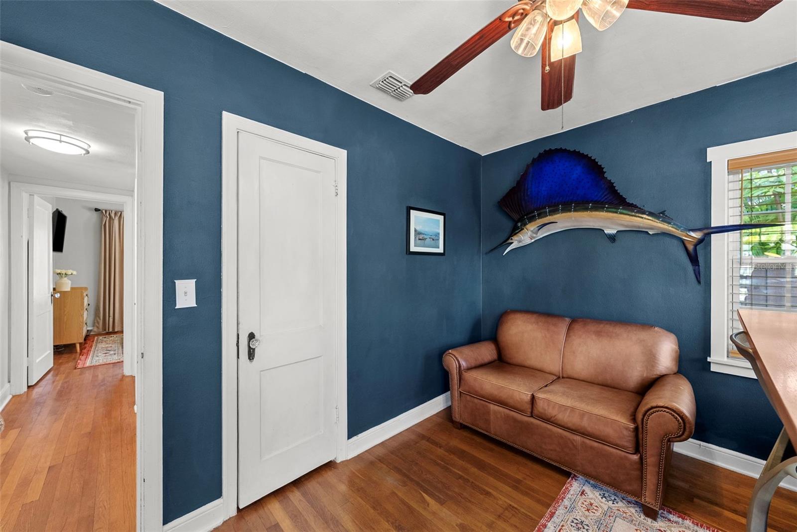 Image 35 of 45 For 3801 Lynwood Avenue