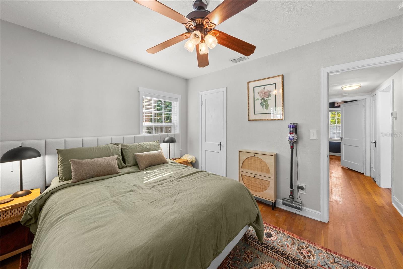 Image 42 of 45 For 3801 Lynwood Avenue