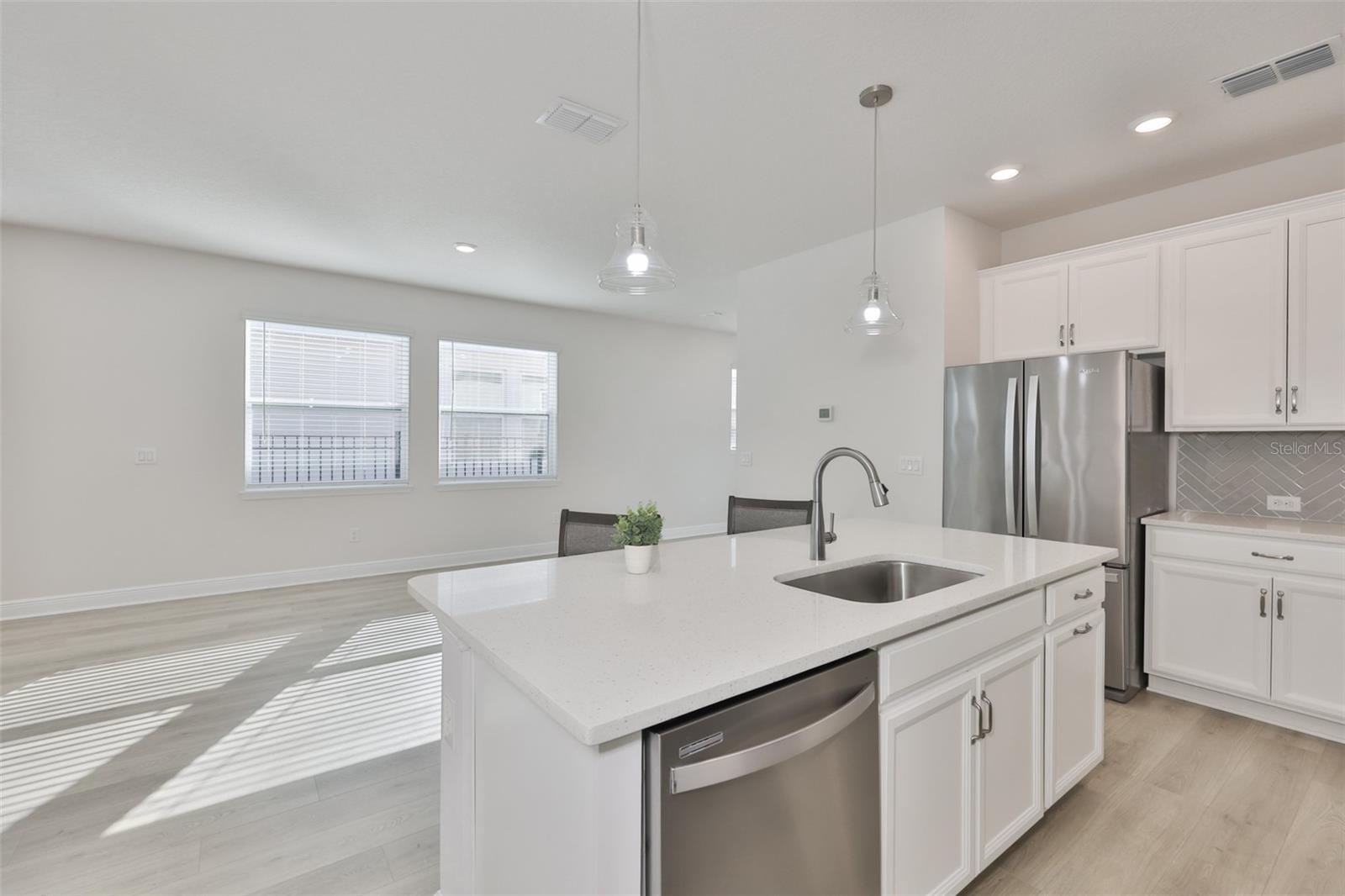 Image 16 of 49 For 13908 Kingfisher Glen Drive