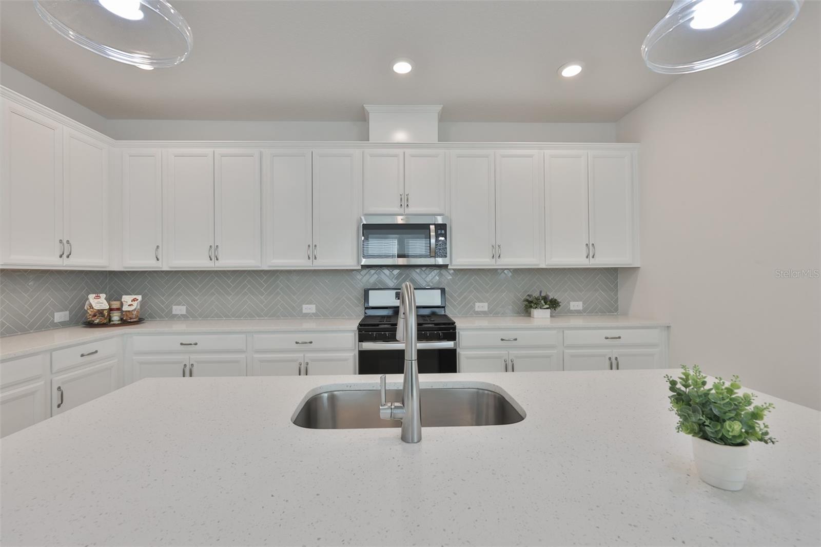 Image 17 of 49 For 13908 Kingfisher Glen Drive