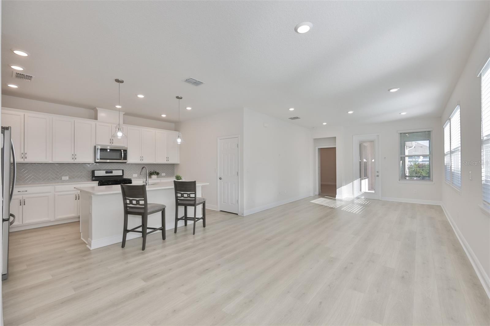 Image 18 of 49 For 13908 Kingfisher Glen Drive