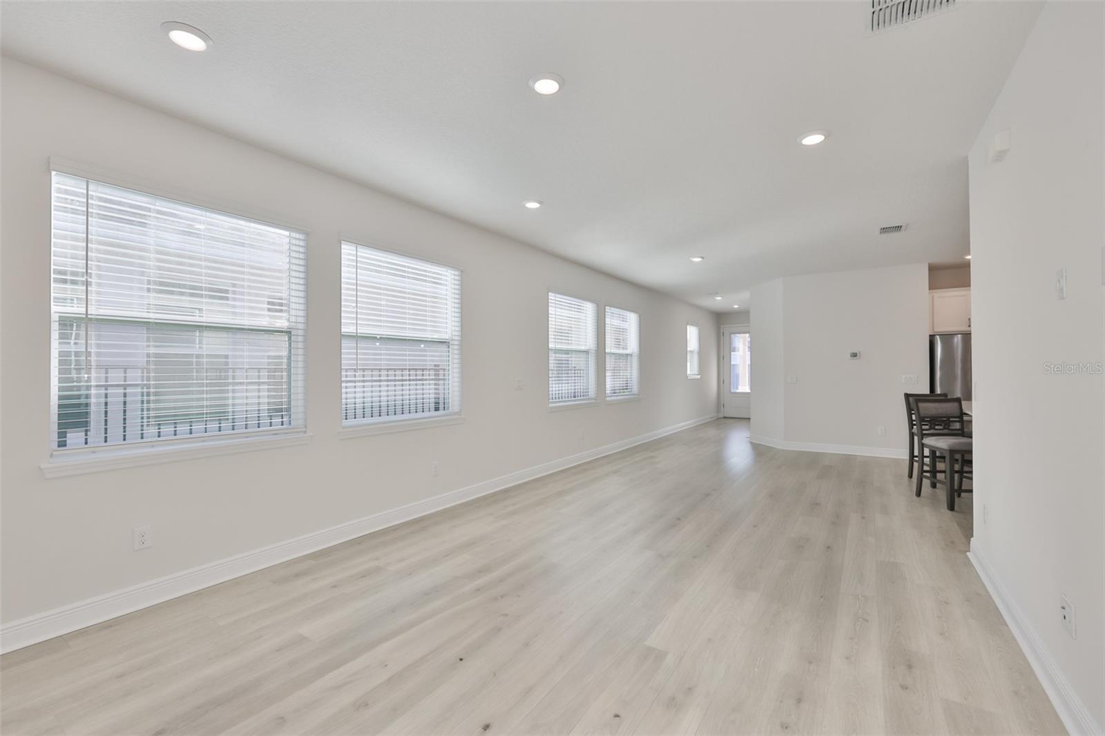 Image 24 of 49 For 13908 Kingfisher Glen Drive