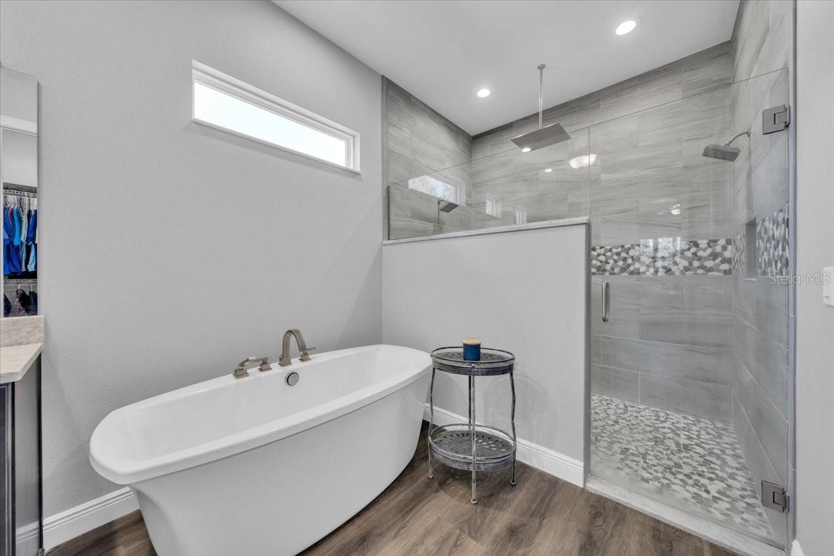 Image 18 of 38 For 8011 Revels Road