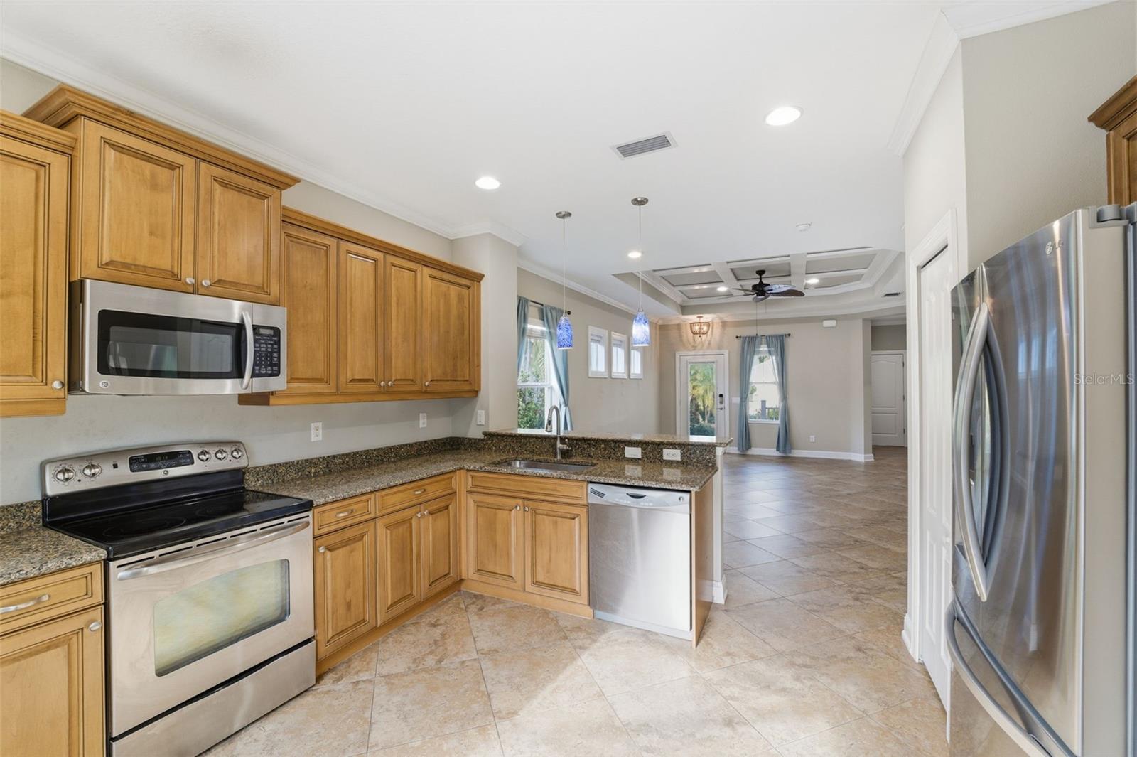 Image 10 of 44 For 4911 Boston Common Glen