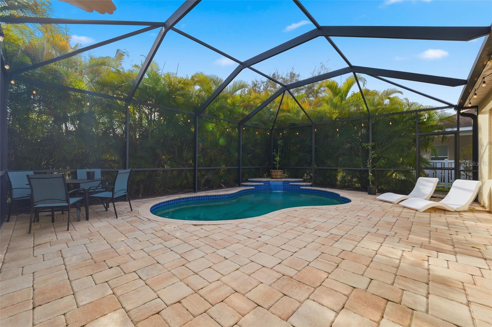 Image 24 of 44 For 4911 Boston Common Glen