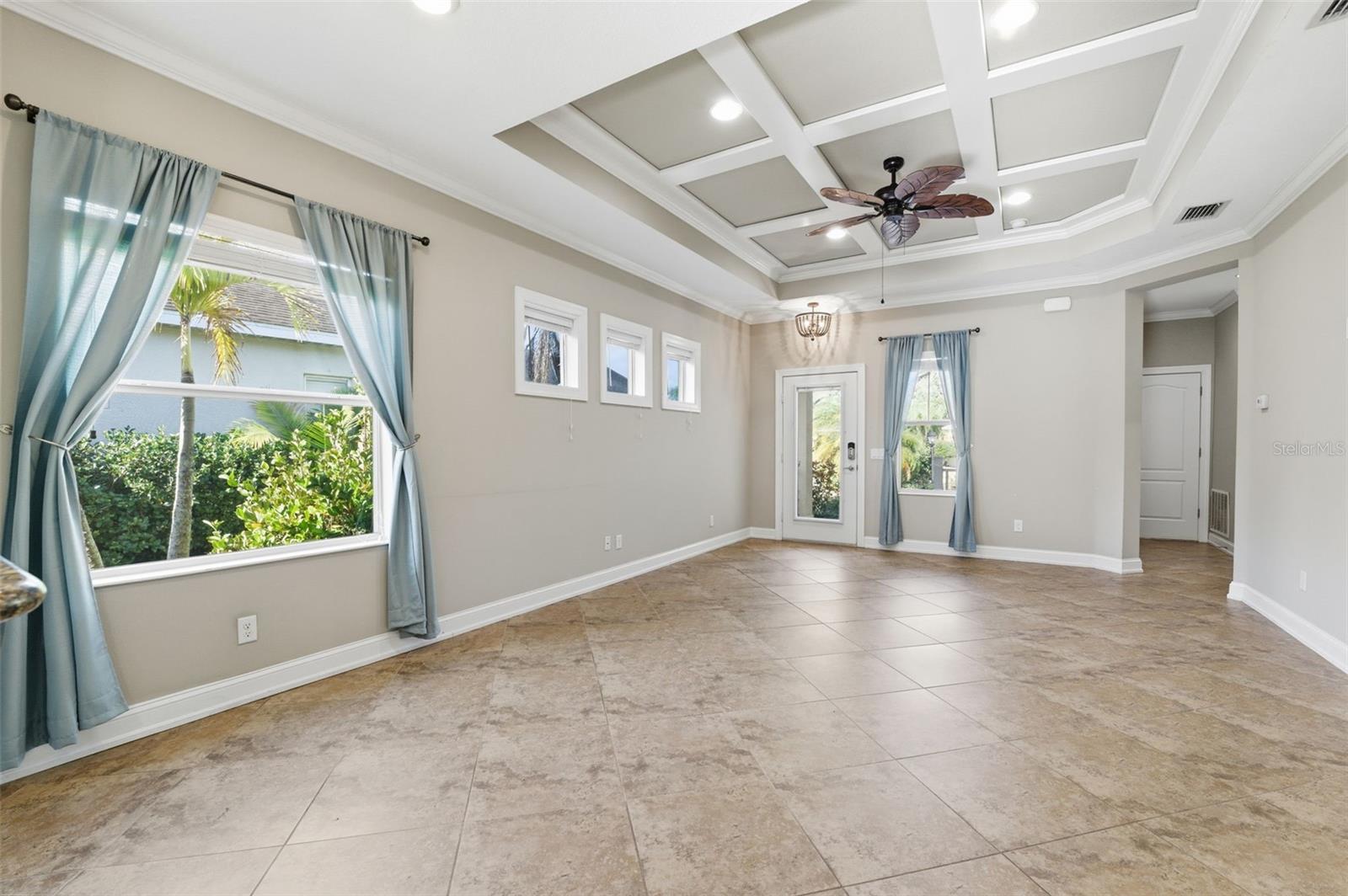 Image 4 of 44 For 4911 Boston Common Glen