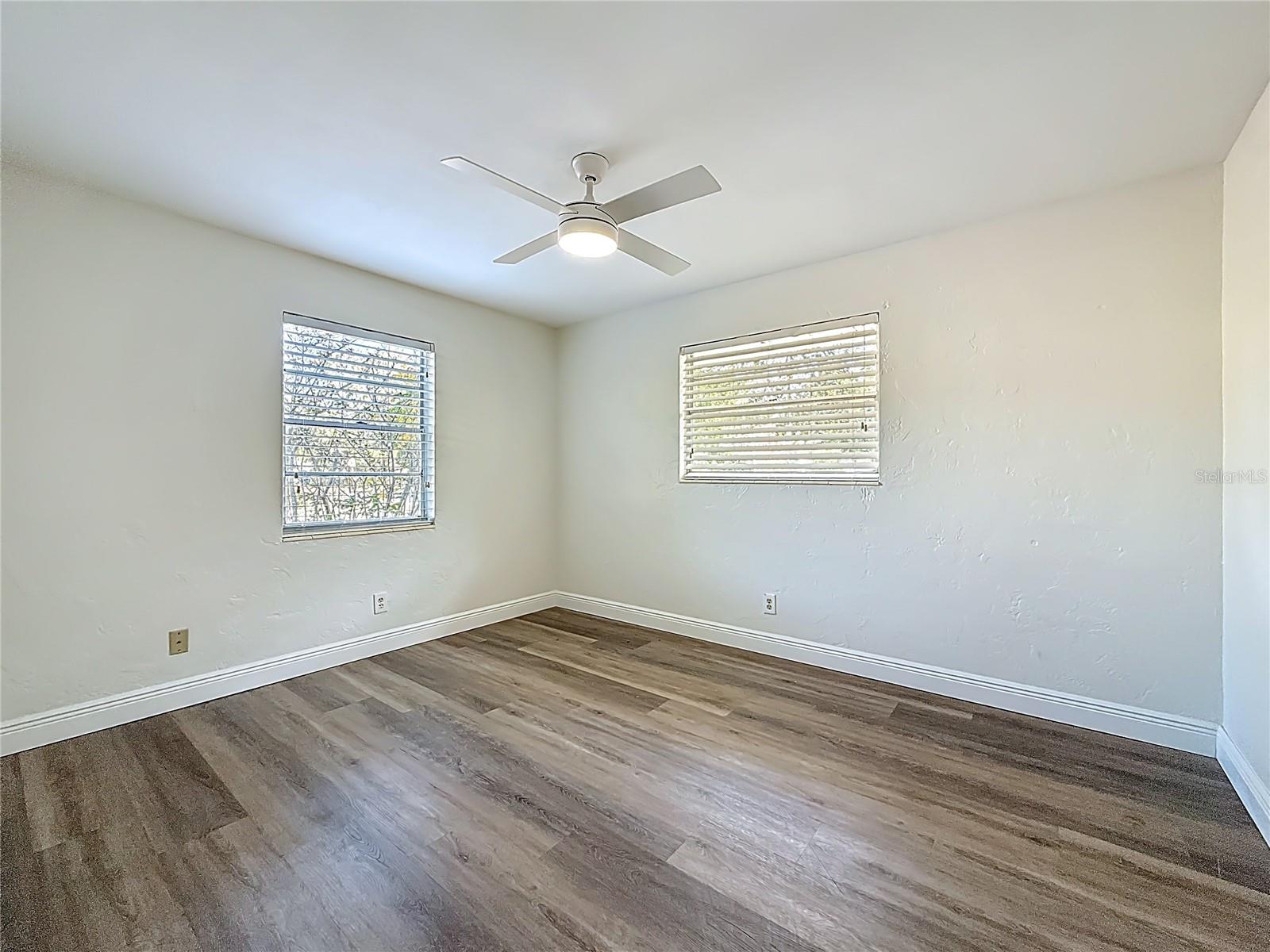 Image 13 of 72 For 424 72nd Street N