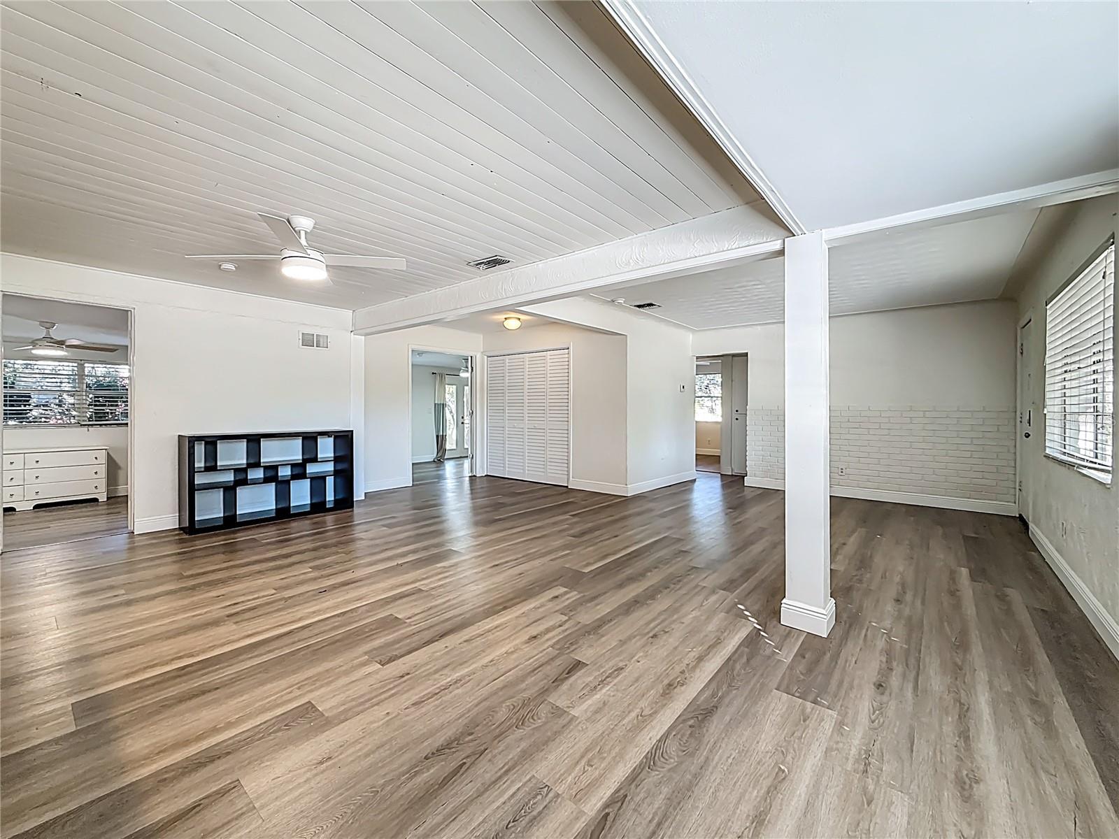 Image 31 of 72 For 424 72nd Street N