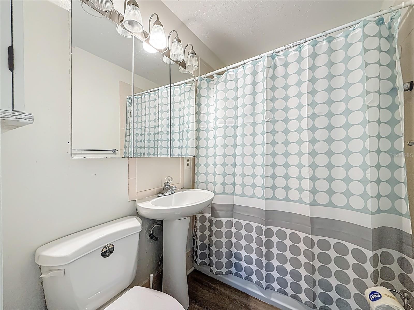 Image 39 of 72 For 424 72nd Street N