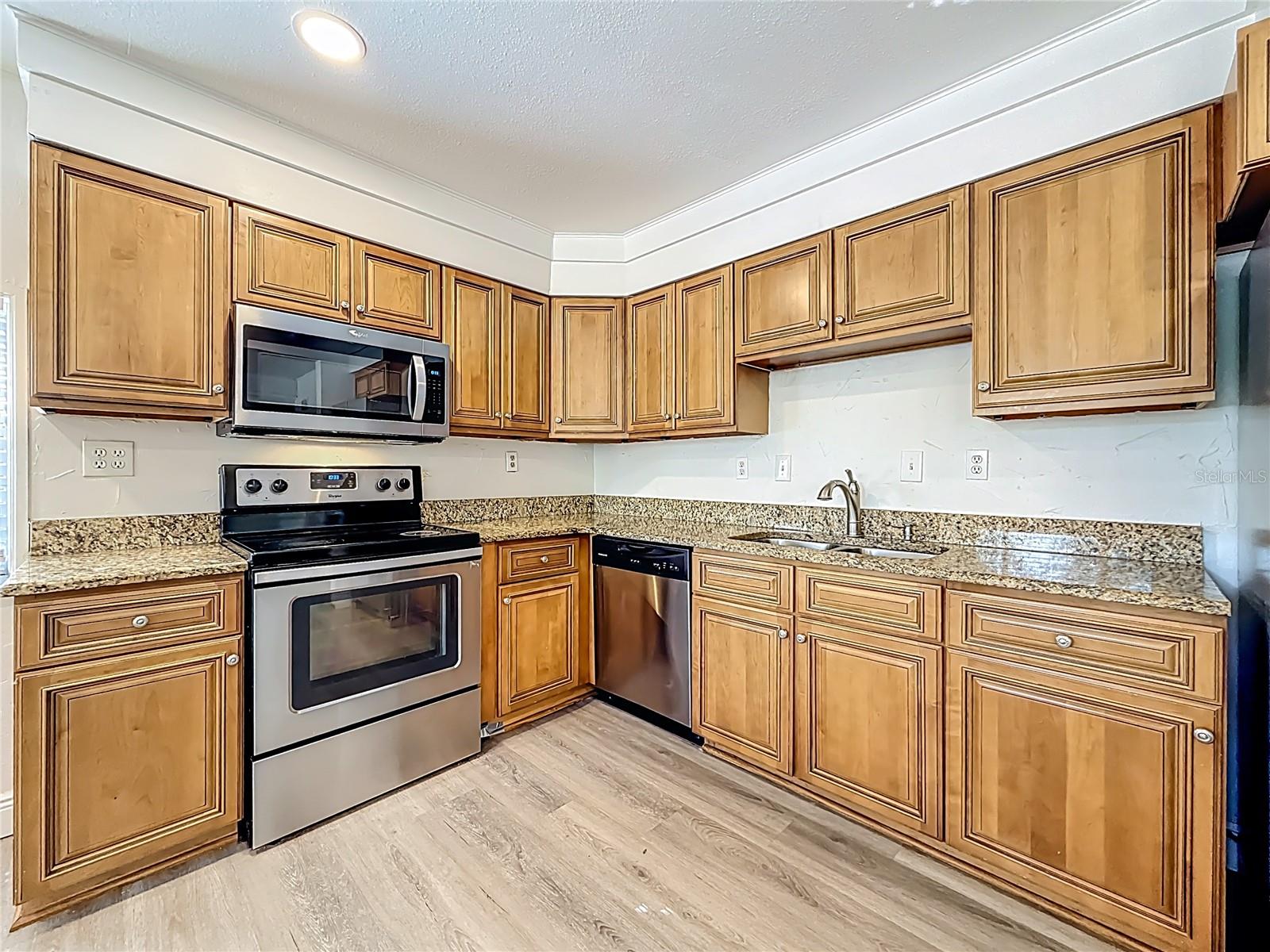 Image 5 of 72 For 424 72nd Street N