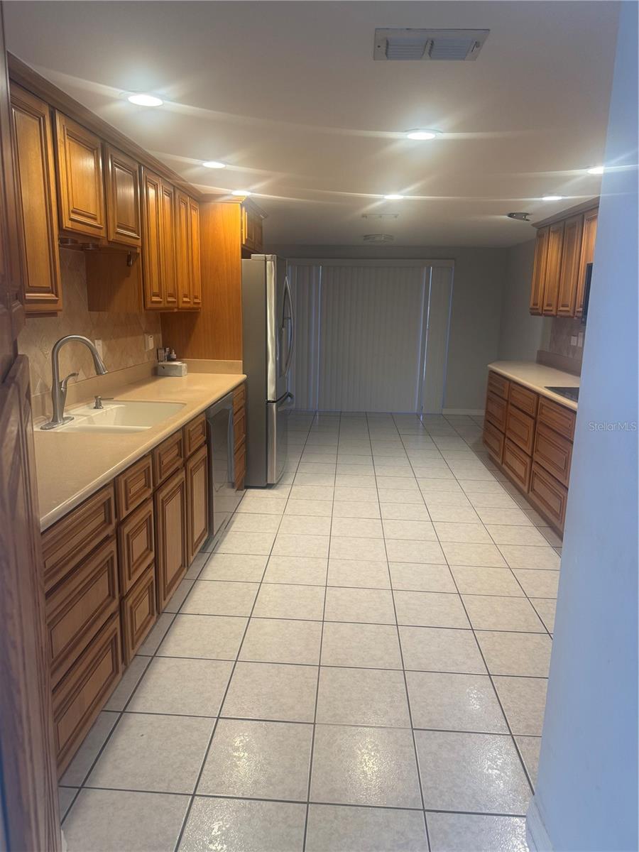 Image 4 of 21 For 8320 Sanden Drive