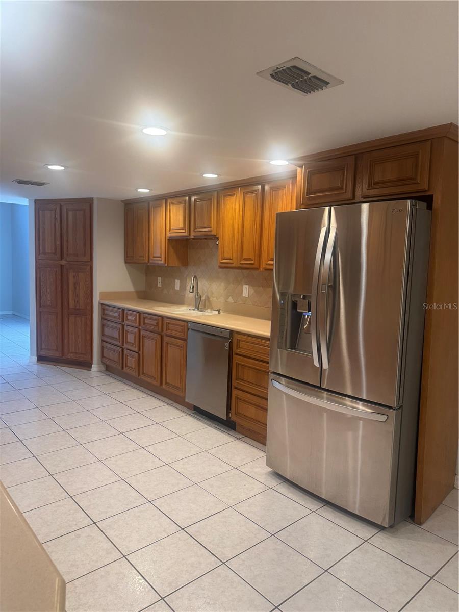 Image 7 of 21 For 8320 Sanden Drive