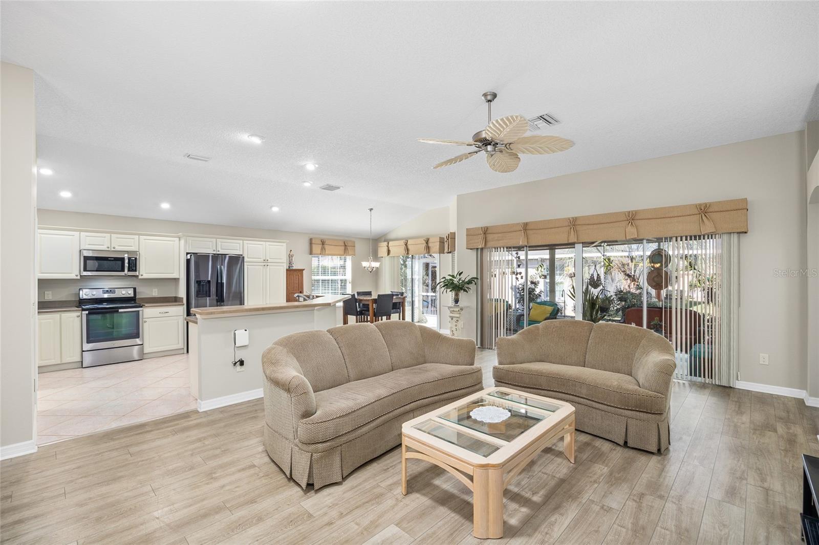 Image 11 of 37 For 3258 Sylewood Avenue