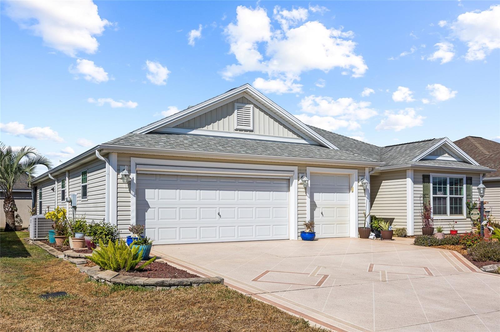 Image 3 of 37 For 3258 Sylewood Avenue