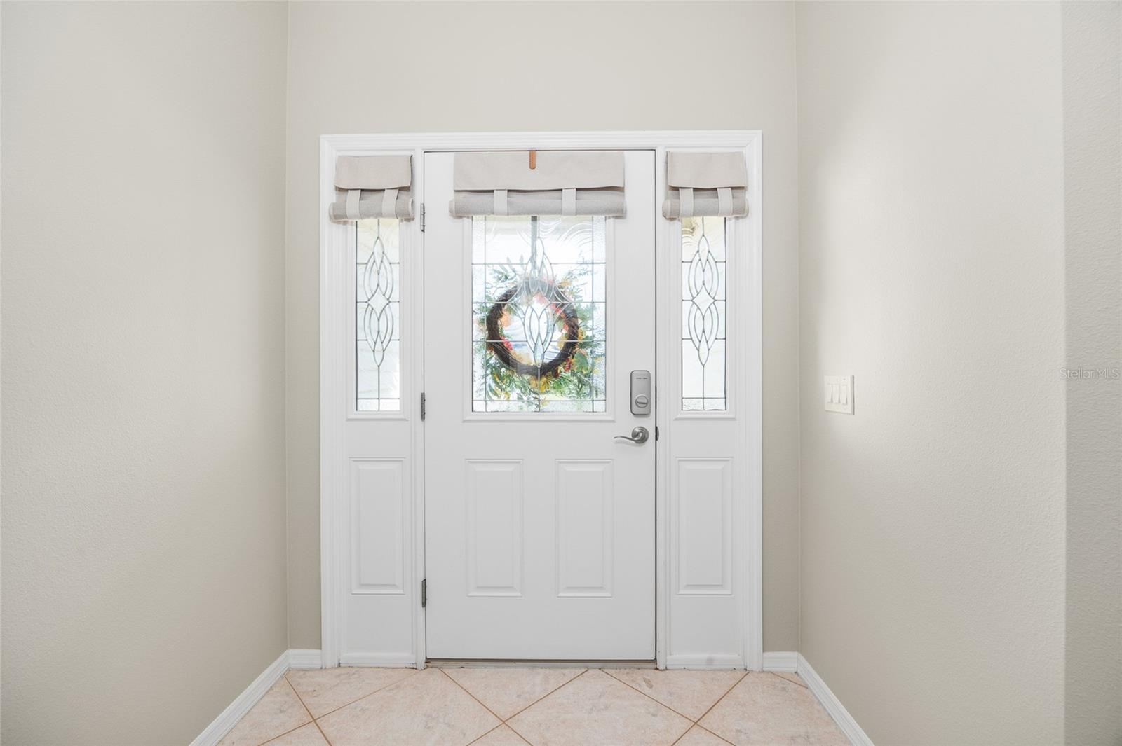 Image 6 of 37 For 3258 Sylewood Avenue