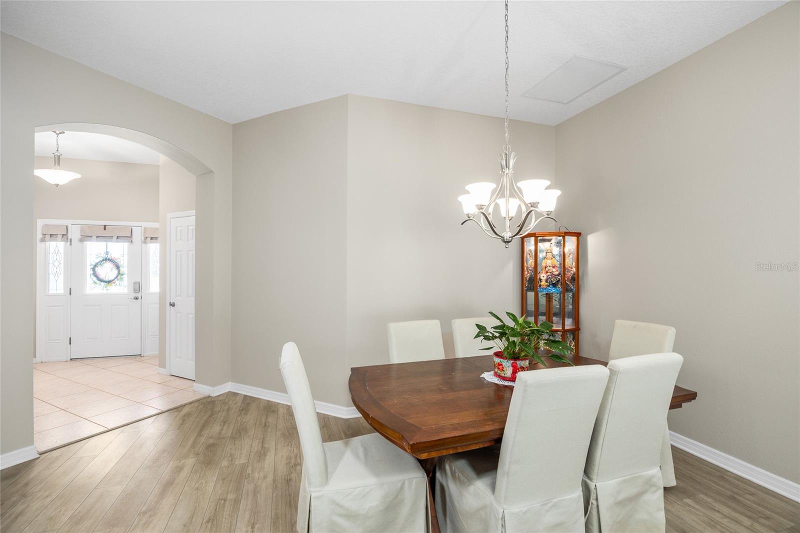 Image 7 of 37 For 3258 Sylewood Avenue