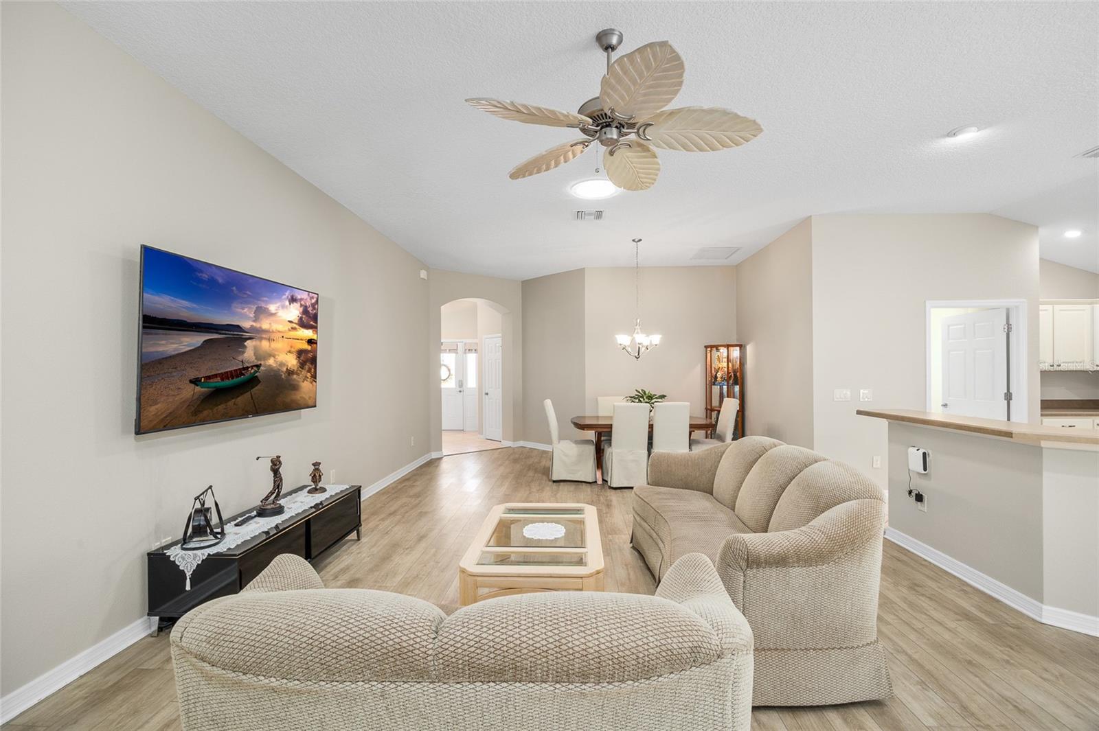 Image 9 of 37 For 3258 Sylewood Avenue