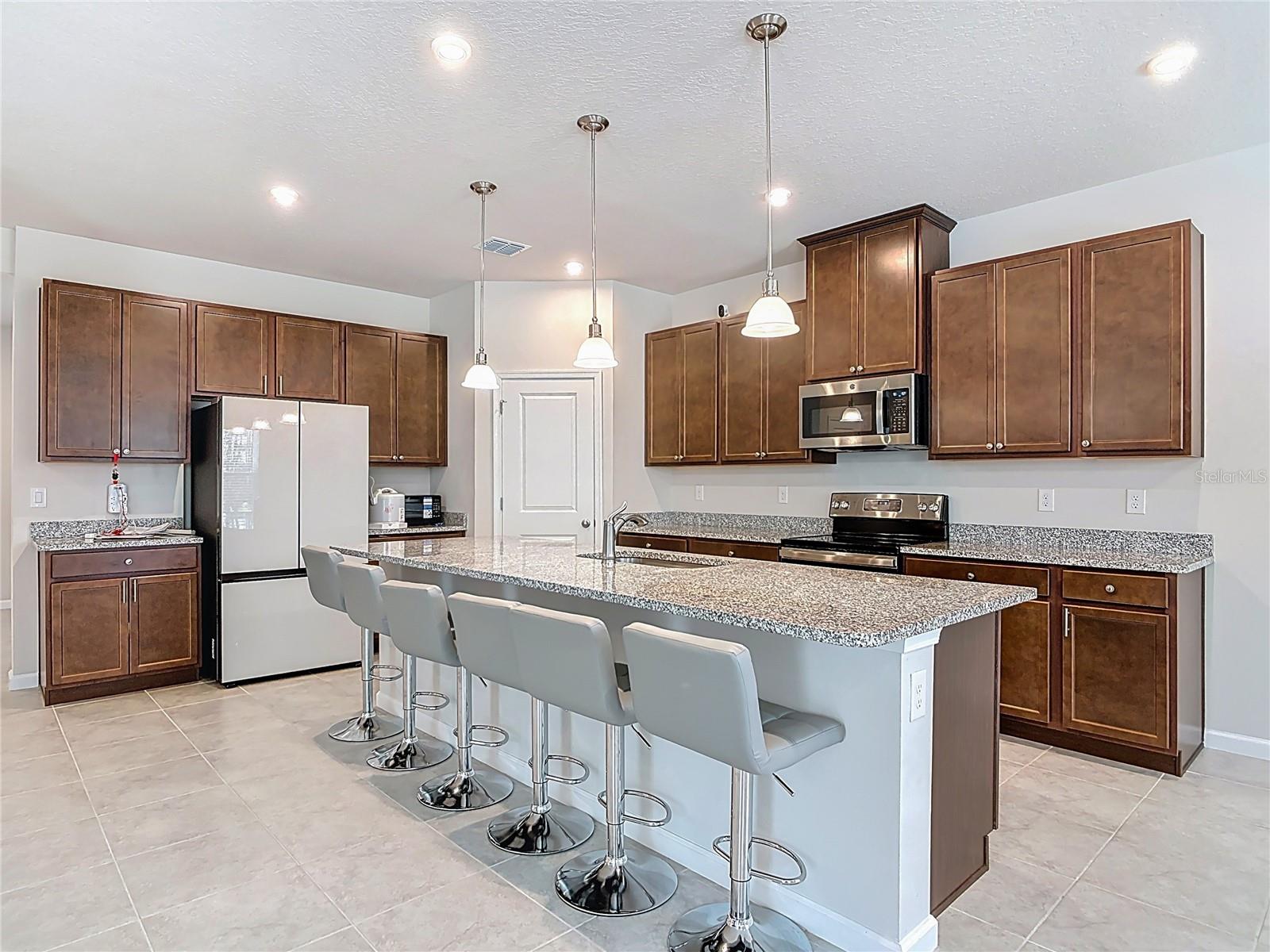 Image 13 of 51 For 121 Eagle Harbor Way Way