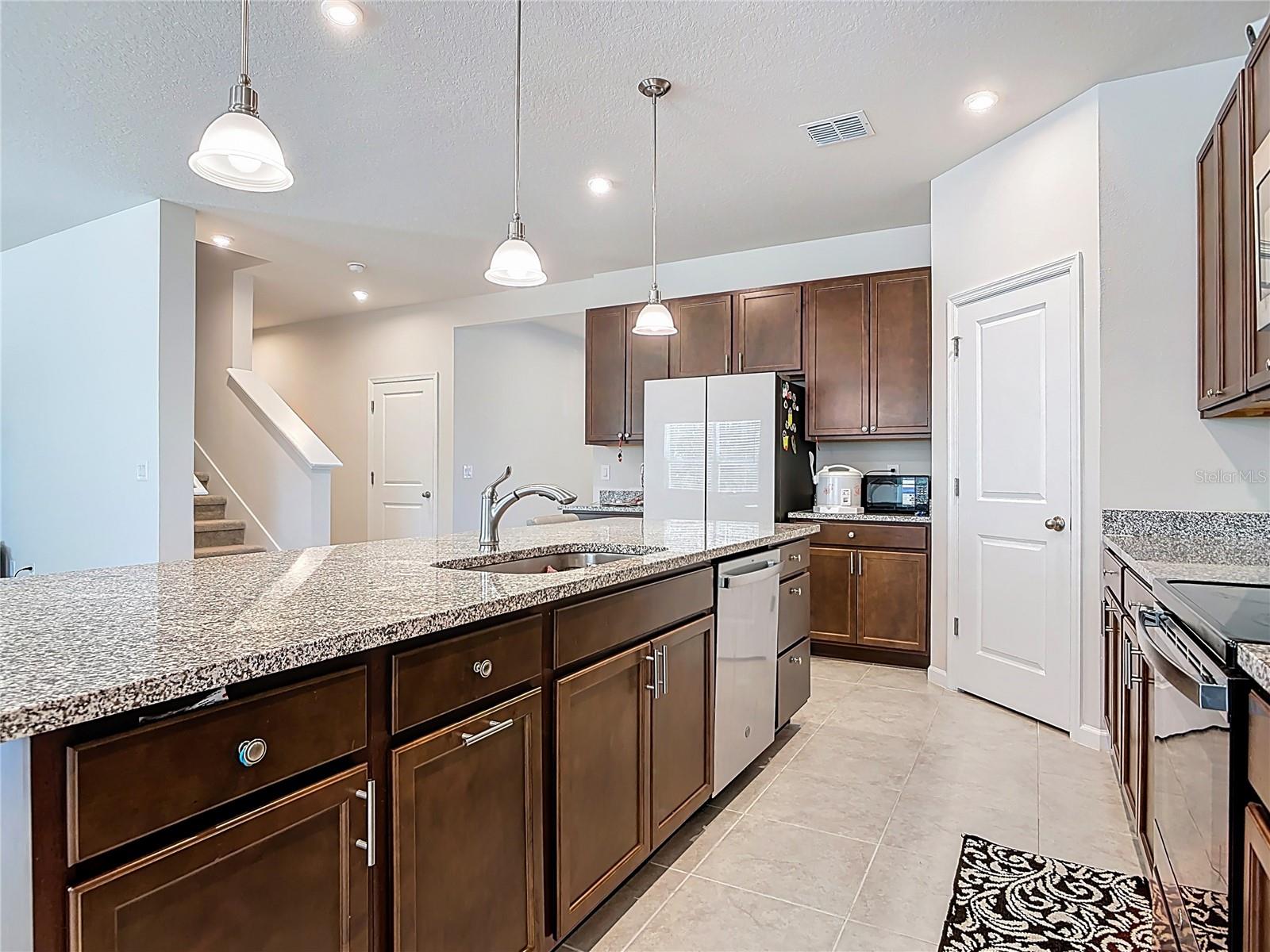 Image 14 of 51 For 121 Eagle Harbor Way Way