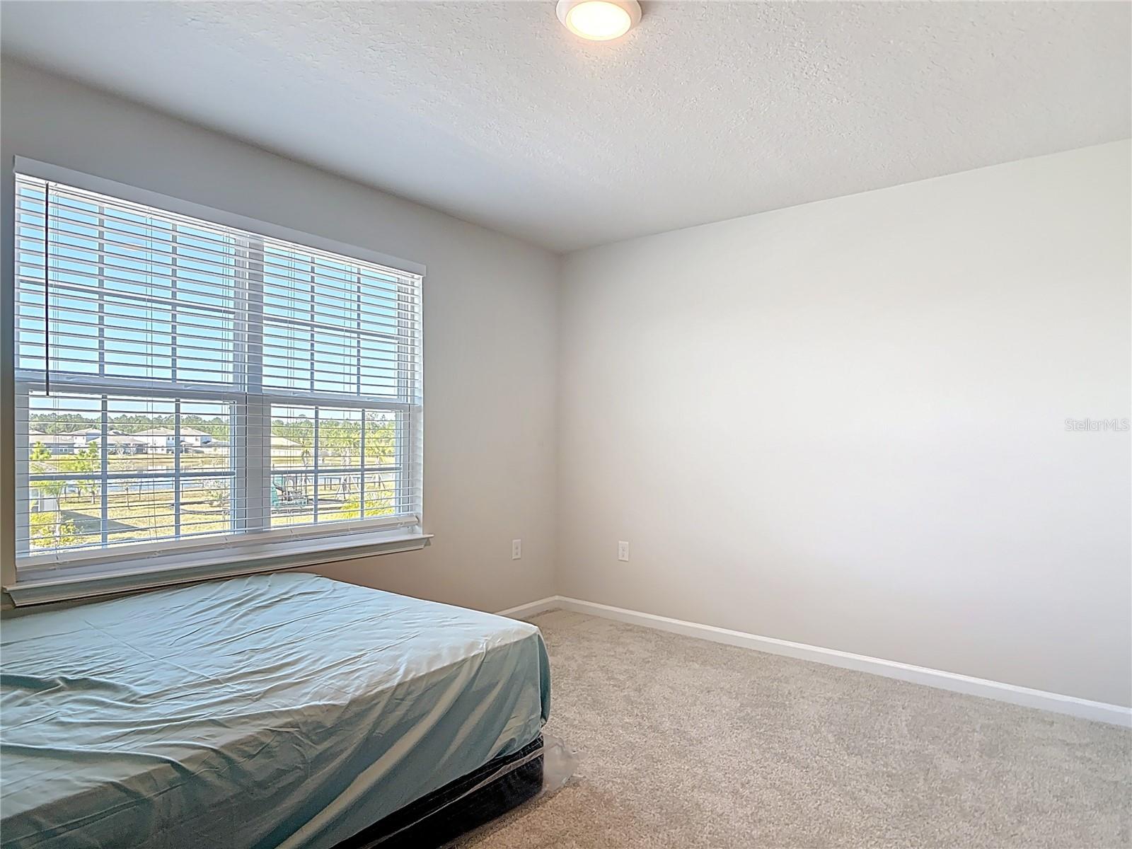 Image 27 of 51 For 121 Eagle Harbor Way Way