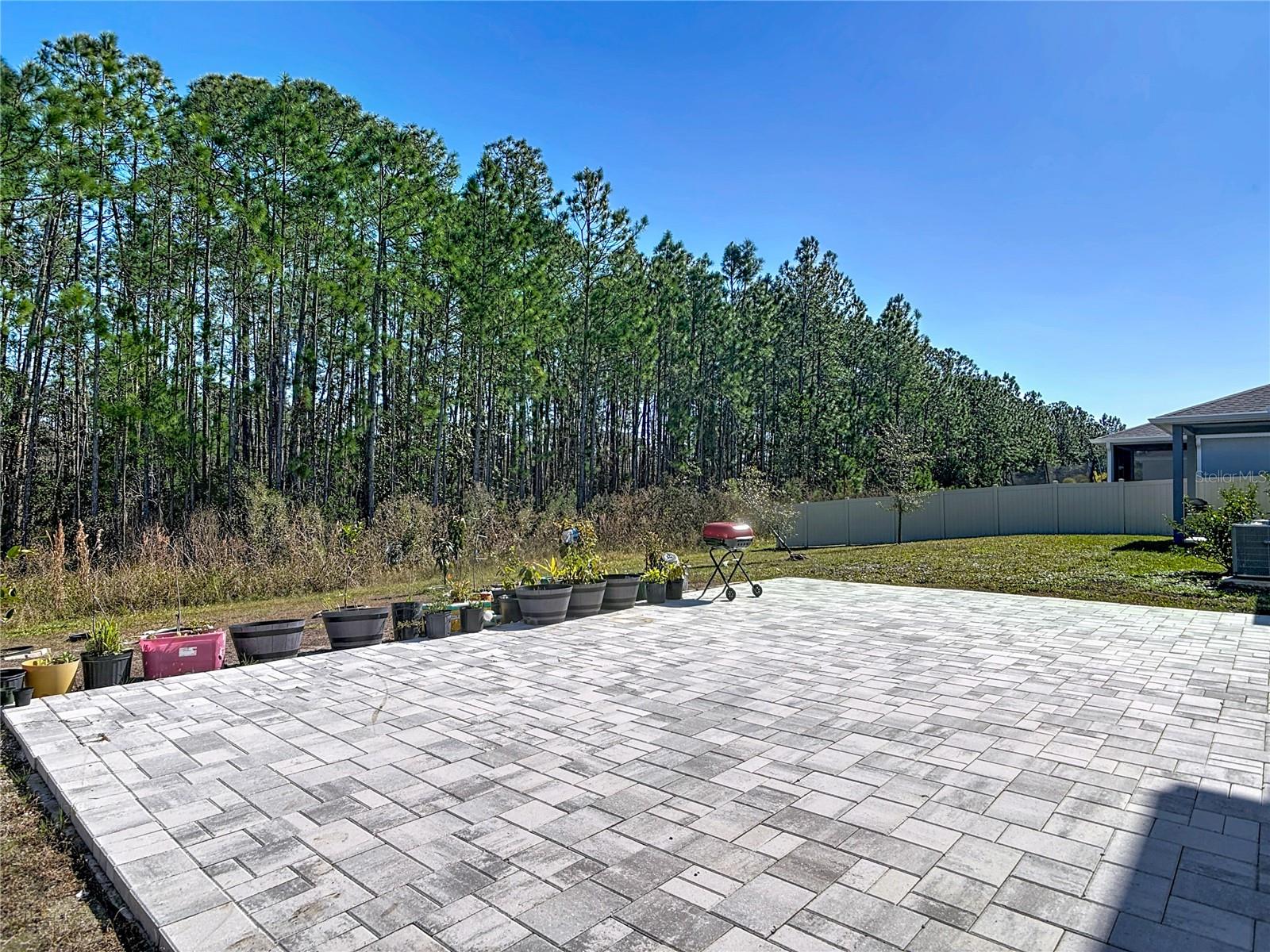 Image 42 of 51 For 121 Eagle Harbor Way Way