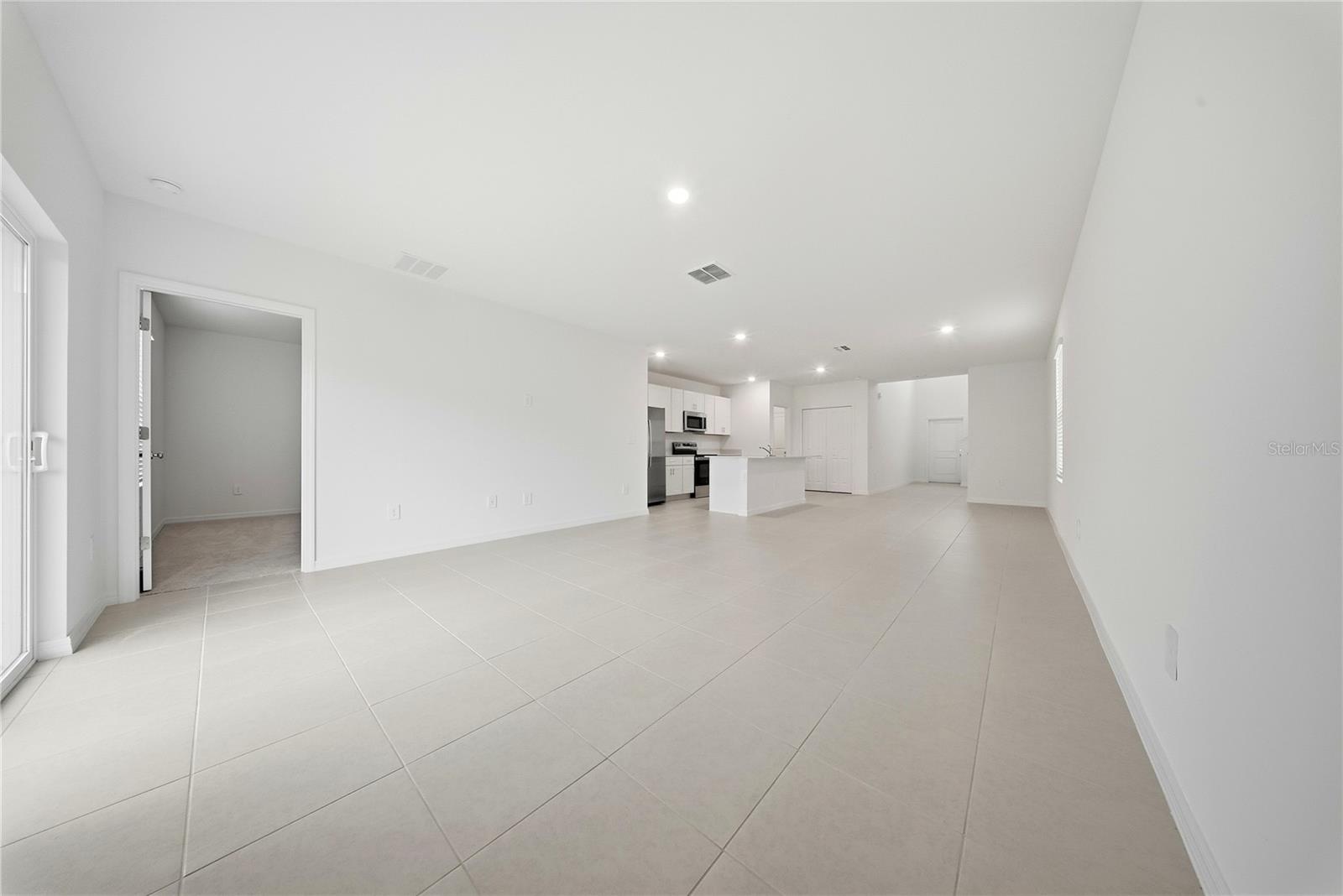 Image 5 of 17 For 5739 Purple Finch Avenue