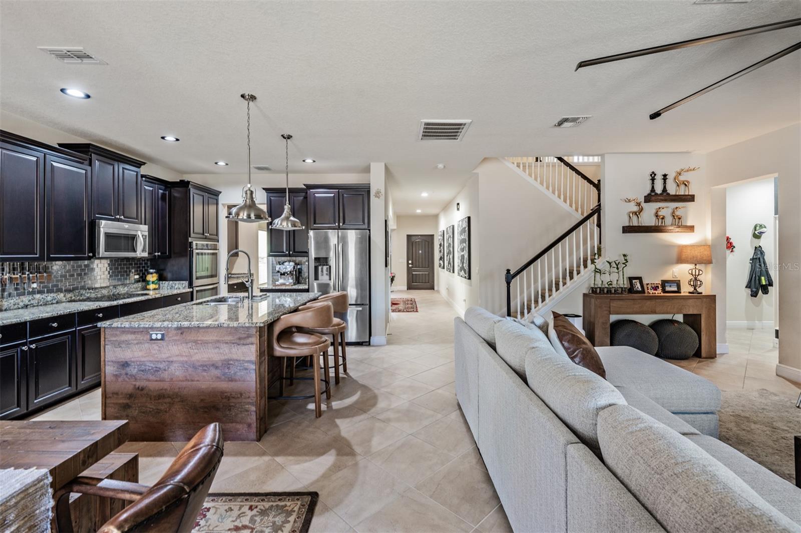 Listing photo id 9 for 19230 Pepper Grass Drive