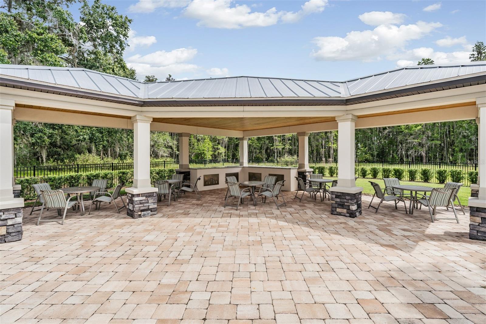 Listing photo id 50 for 19230 Pepper Grass Drive