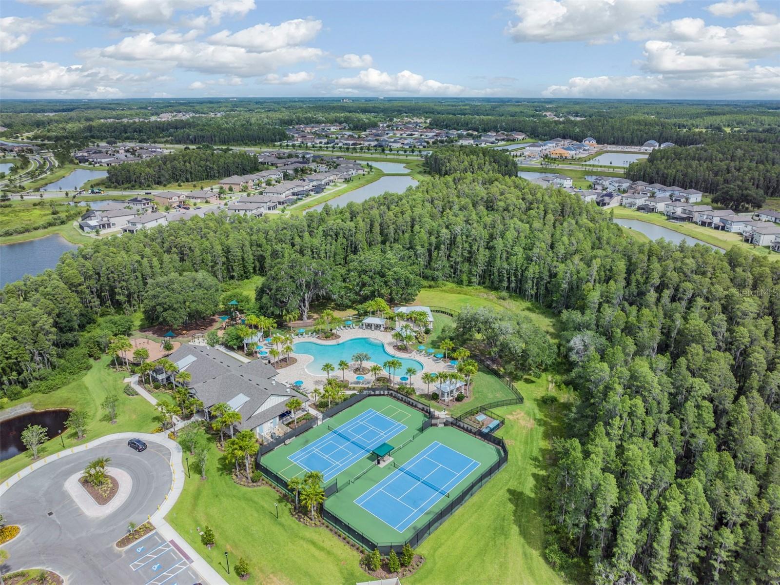 Listing photo id 53 for 19230 Pepper Grass Drive