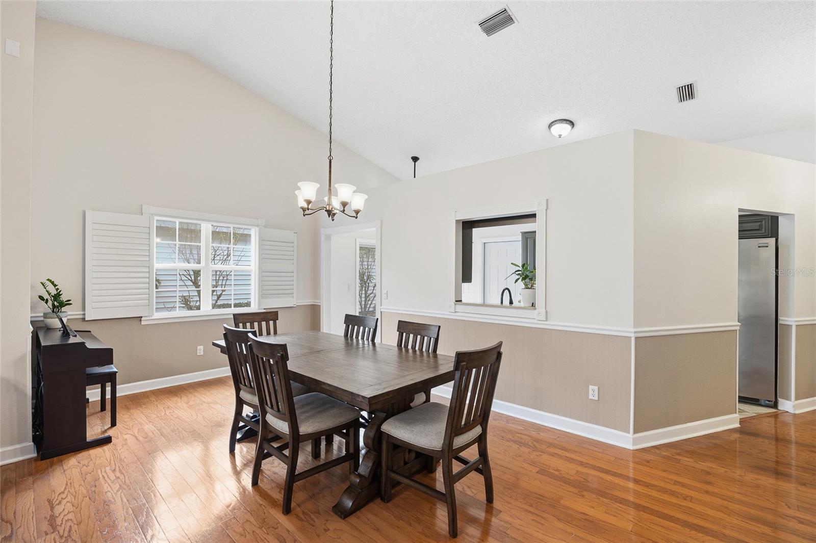 Image 12 of 47 For 3570 Deer Run S