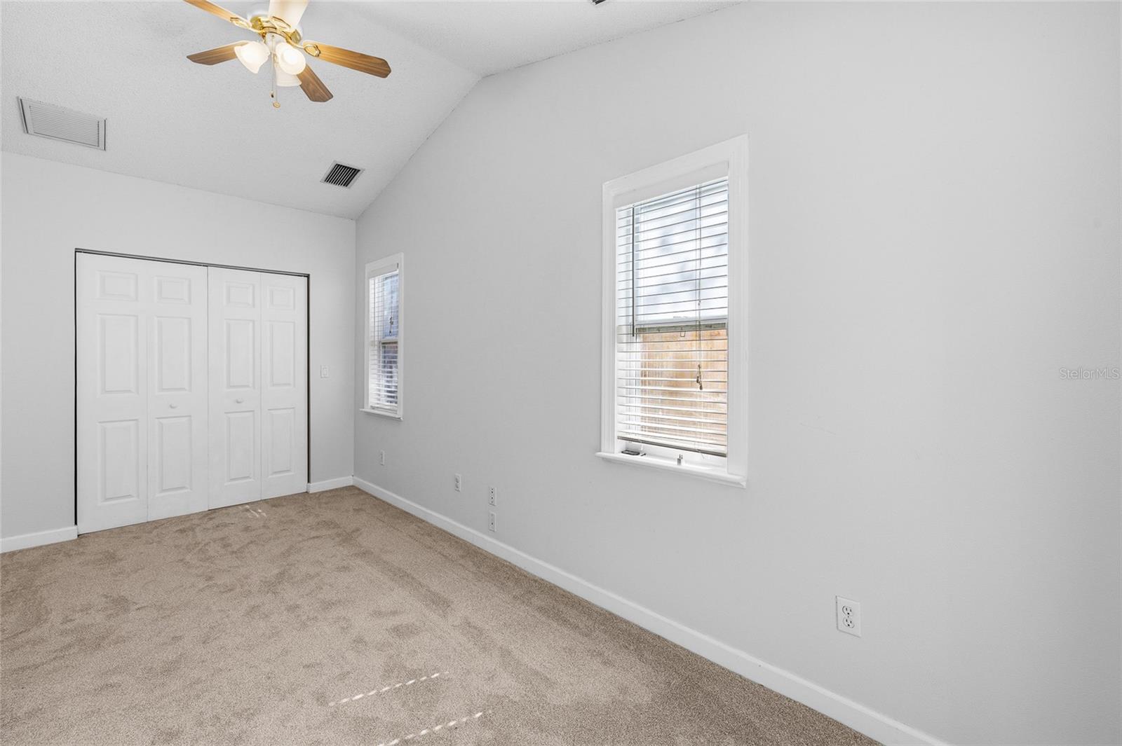 Image 27 of 47 For 3570 Deer Run S