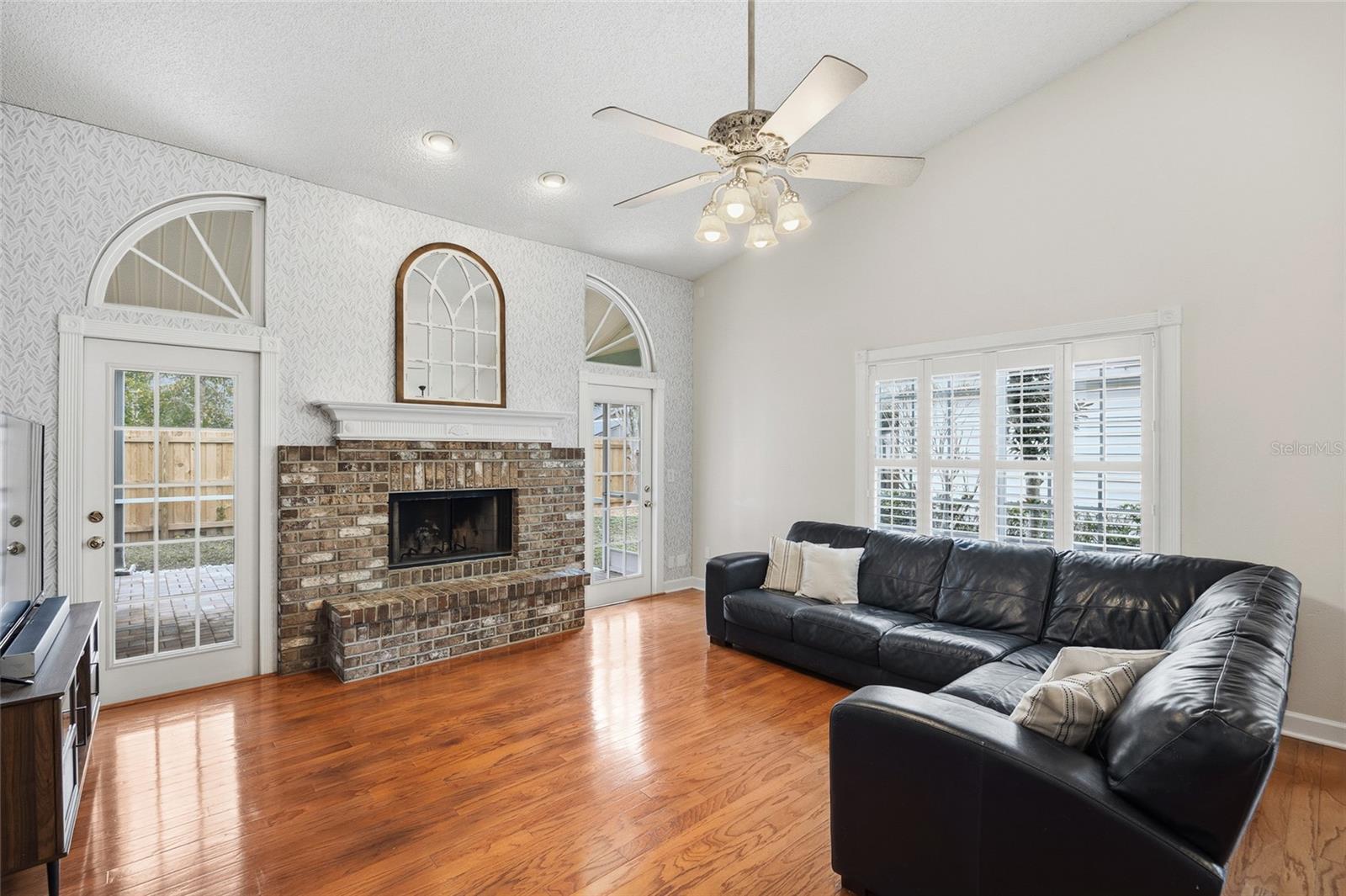 Image 9 of 47 For 3570 Deer Run S