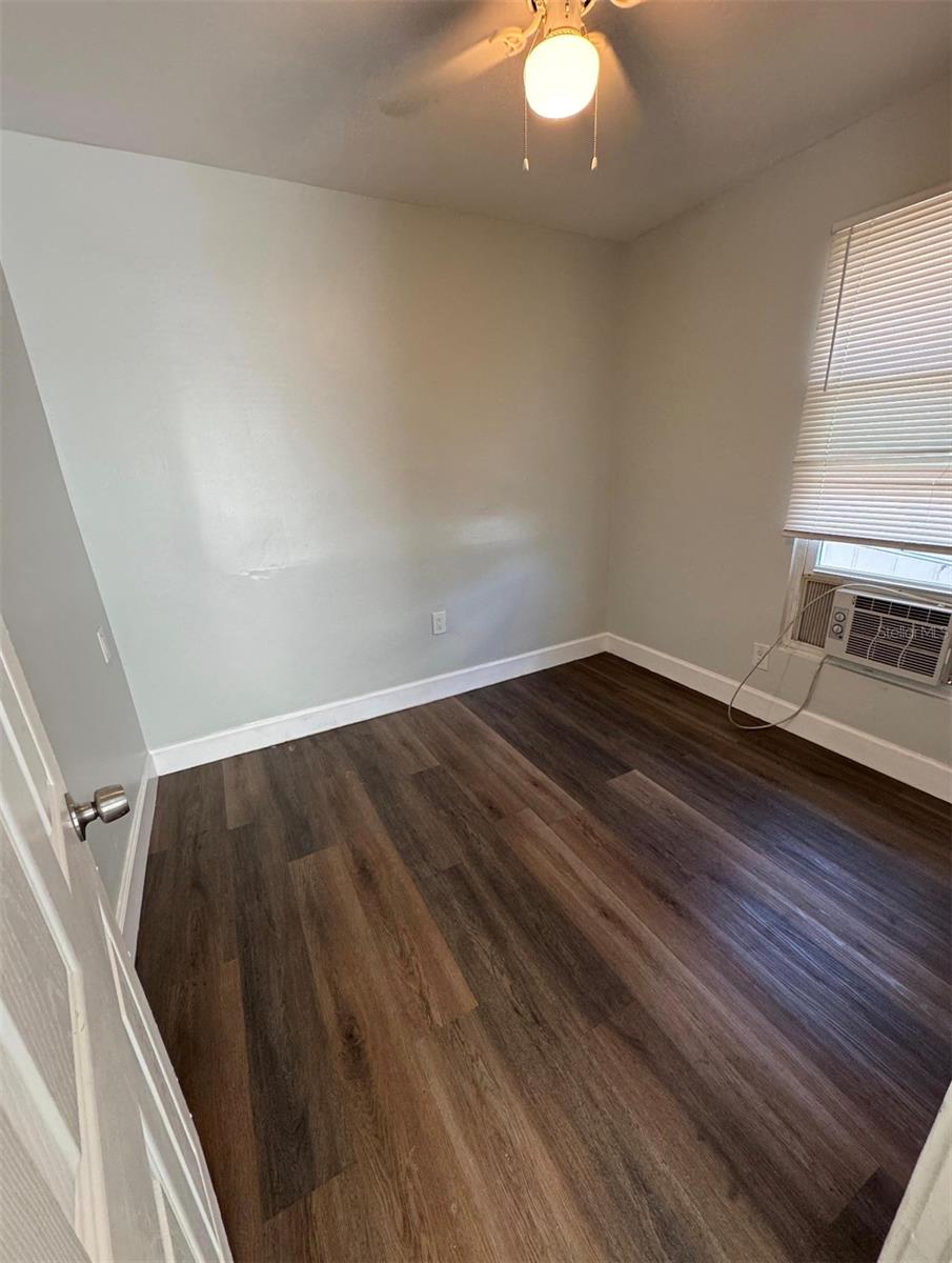 Image 5 of 16 For 3901 6th Street S 4