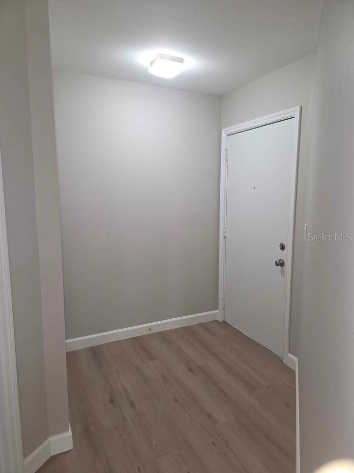 Image 13 of 31 For 11337 Versailles Lane