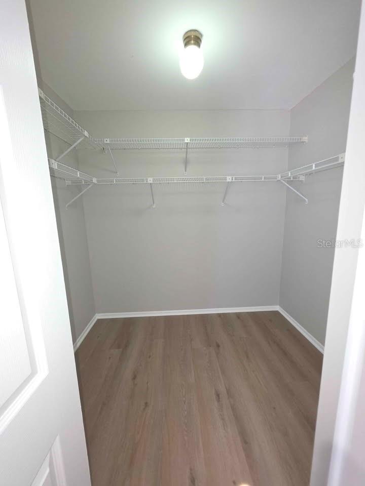 Image 17 of 31 For 11337 Versailles Lane