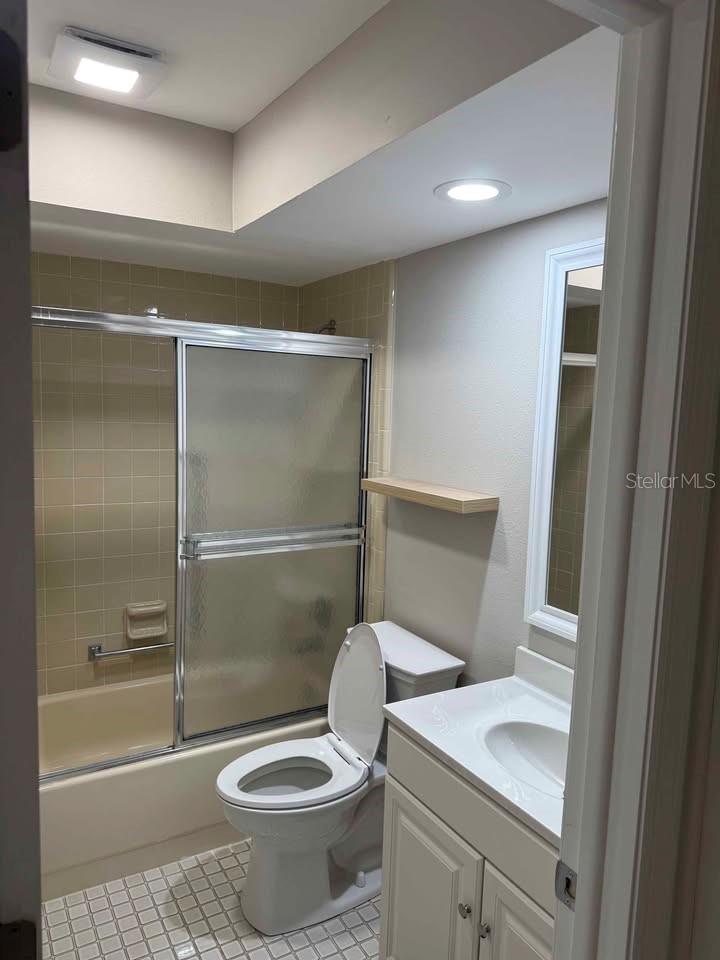 Image 18 of 31 For 11337 Versailles Lane