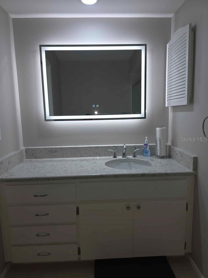 Image 6 of 31 For 11337 Versailles Lane