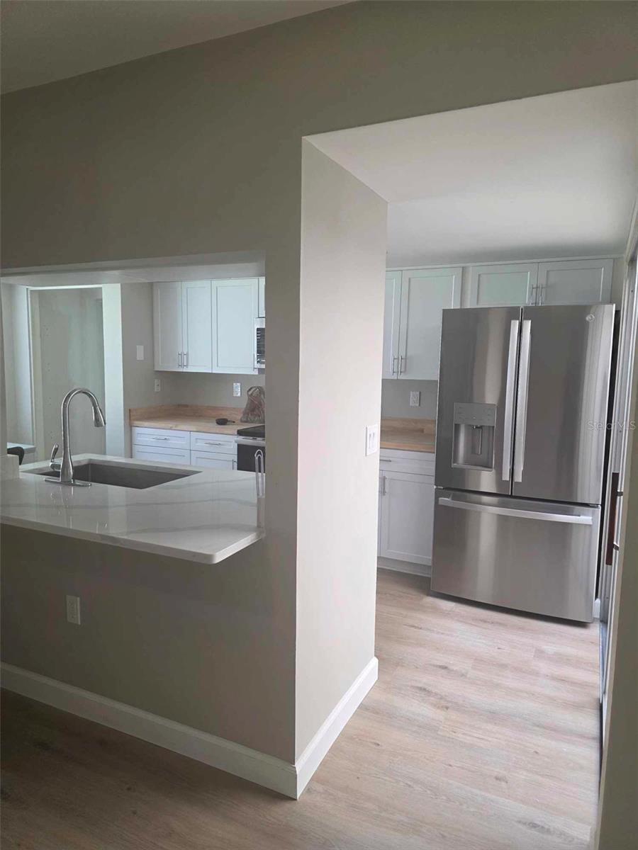 Image 8 of 31 For 11337 Versailles Lane