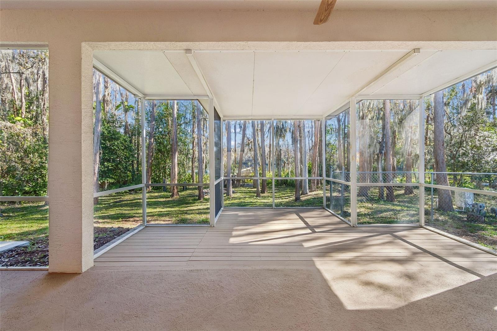 Listing photo id 12 for 6070 Drexel Road