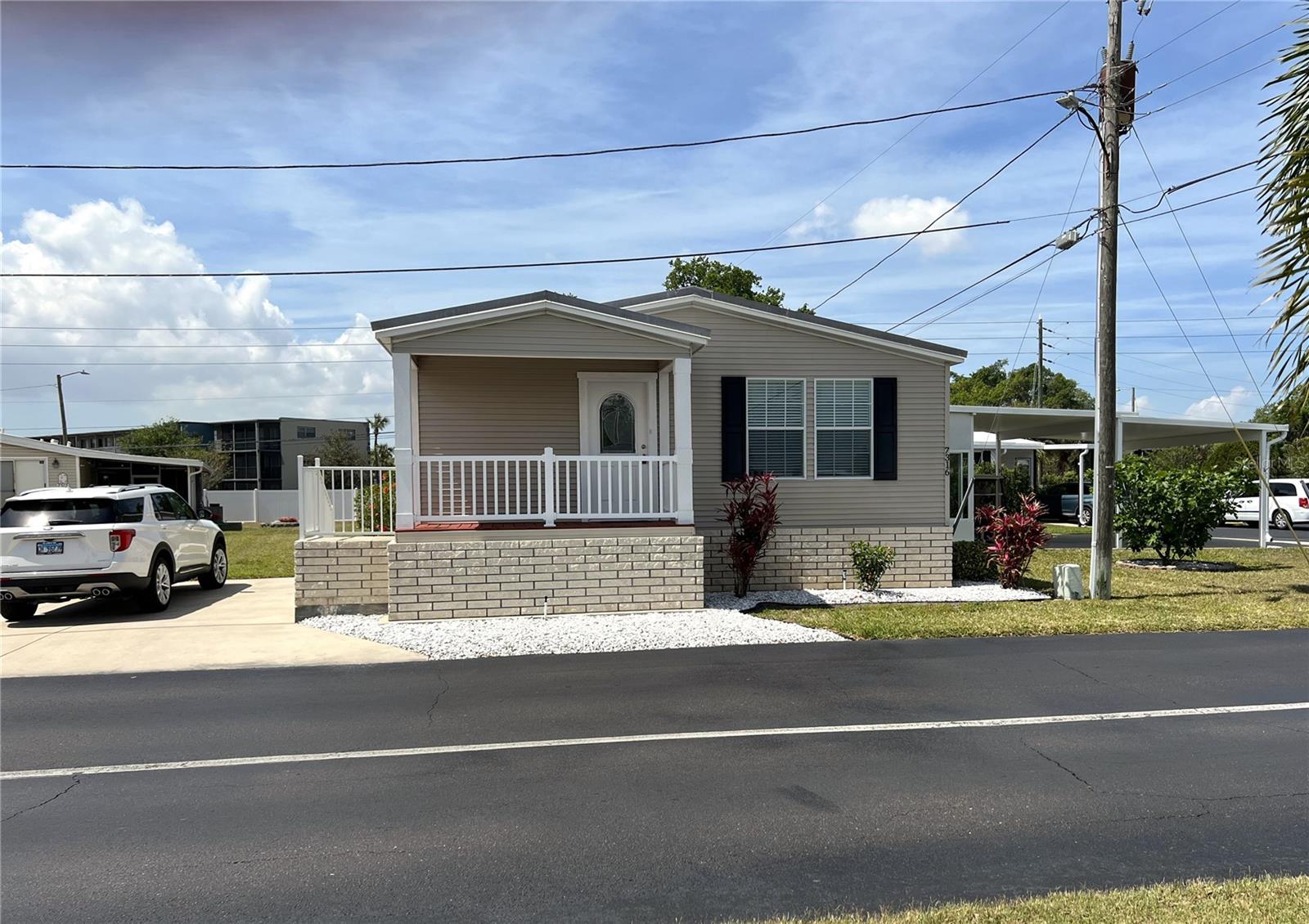Image 2 of 35 For 7316 Americana Drive Ne 146