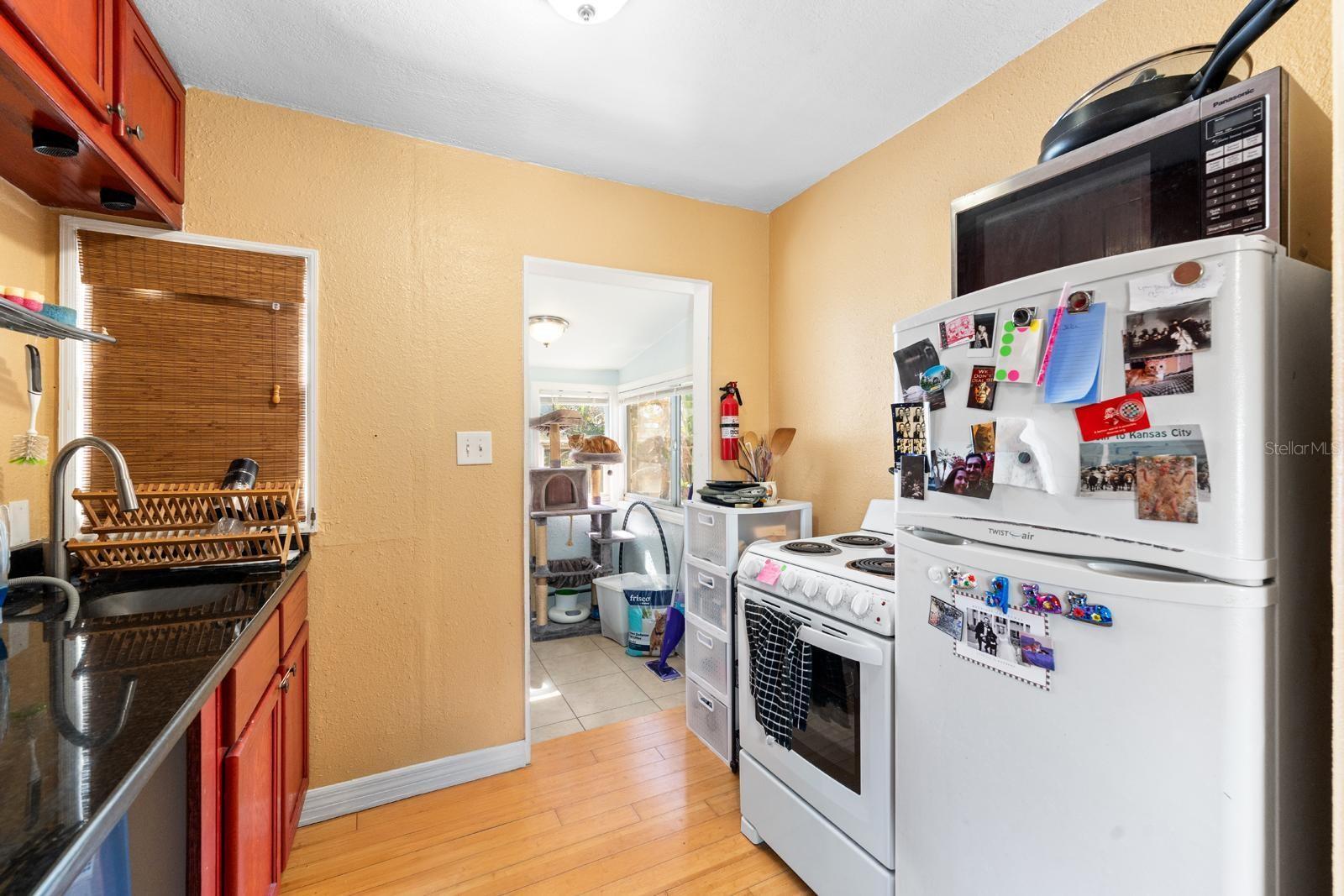 Image 28 of 39 For 2027 16th Street N