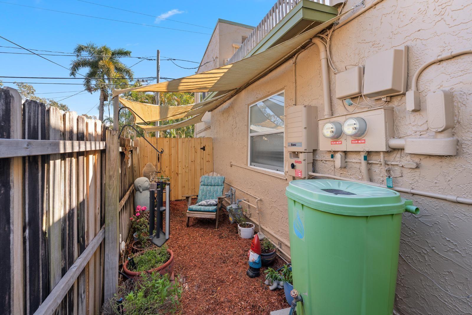 Image 32 of 39 For 2027 16th Street N