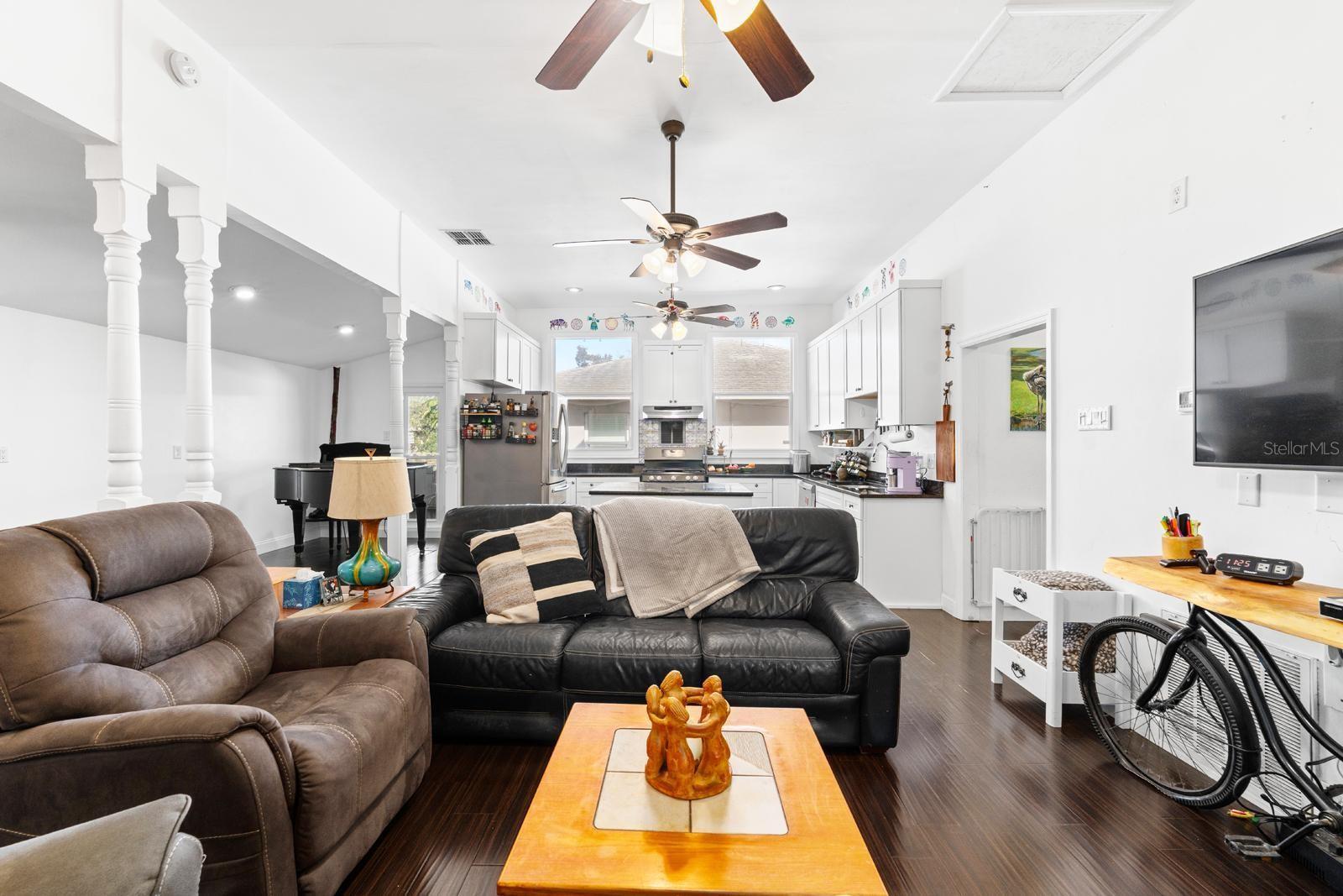 Image 6 of 39 For 2027 16th Street N