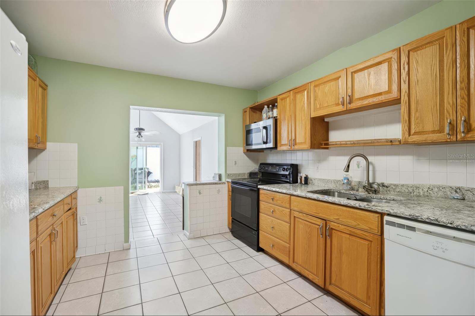 Image 4 of 32 For 5816 Van Buren Street