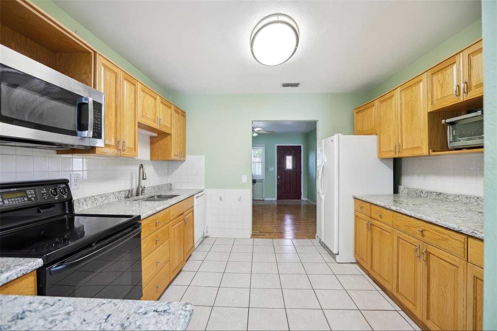 Image 6 of 32 For 5816 Van Buren Street