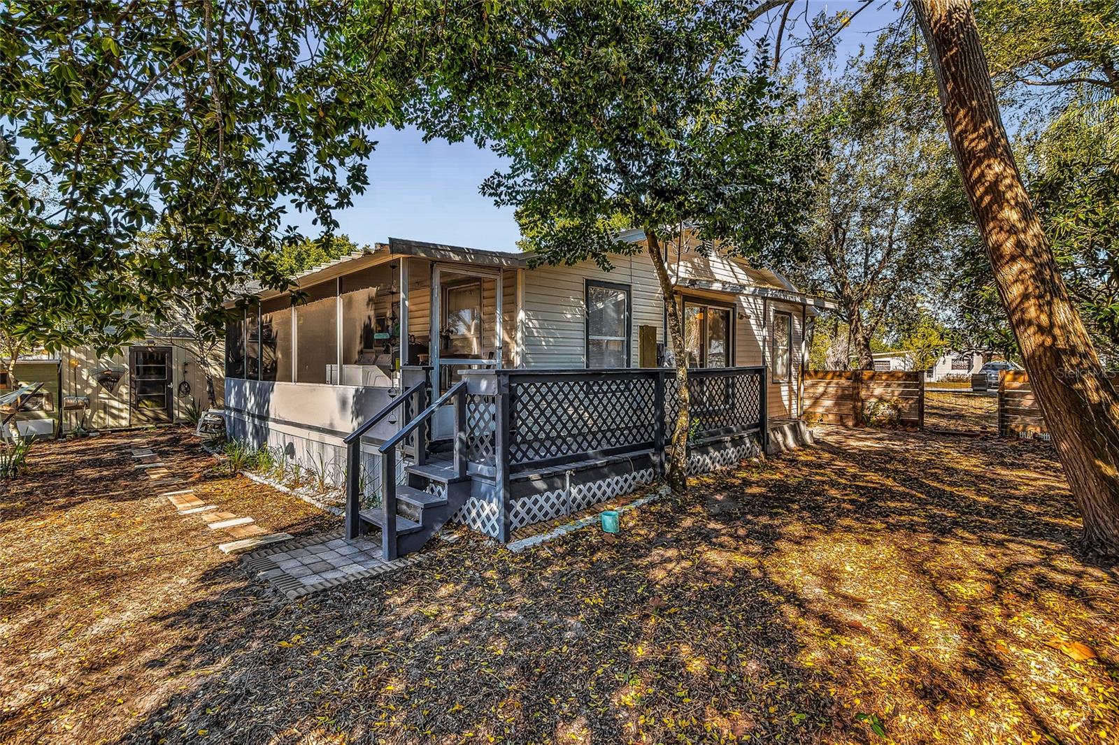 Image 15 of 21 For 11408 Huggins Street