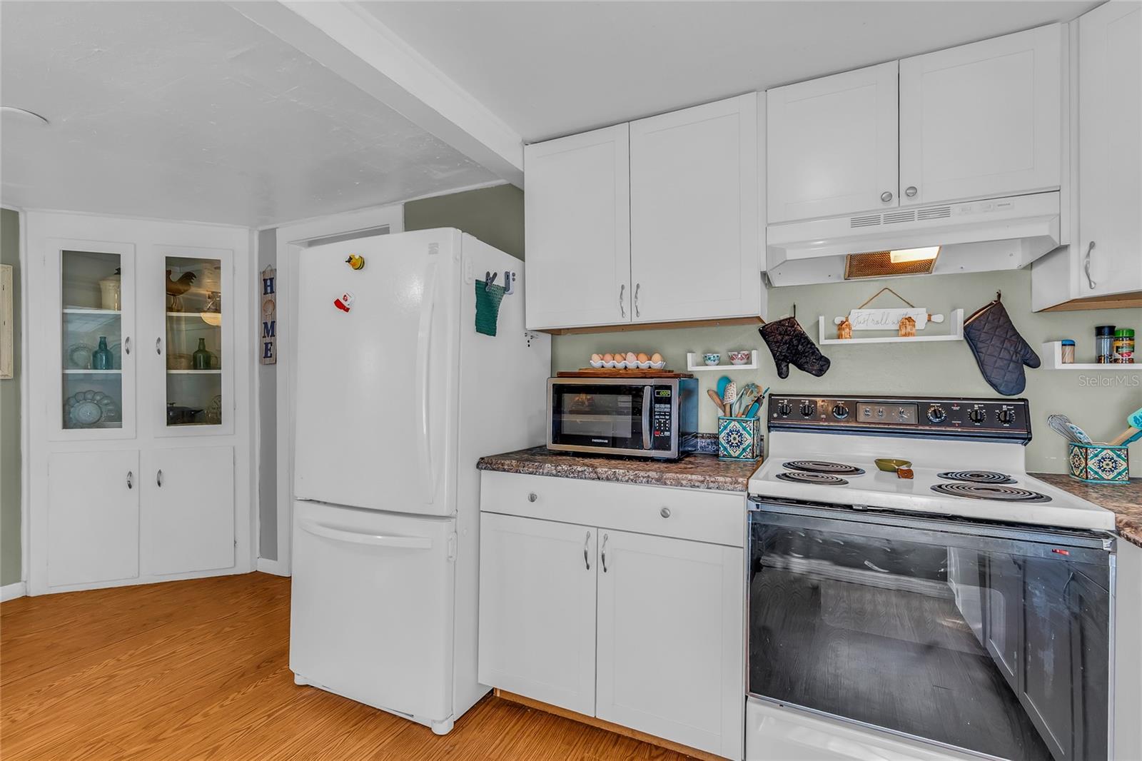 Image 2 of 21 For 11408 Huggins Street