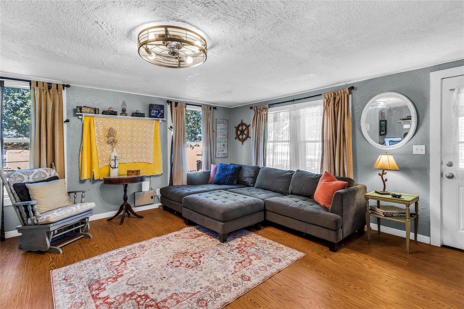 Image 3 of 21 For 11408 Huggins Street