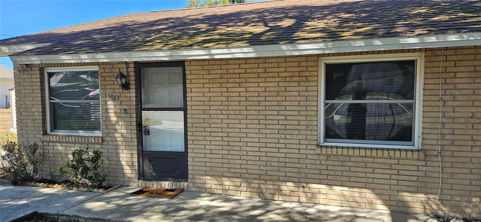 Image 2 of 20 For 38101 10th Avenue