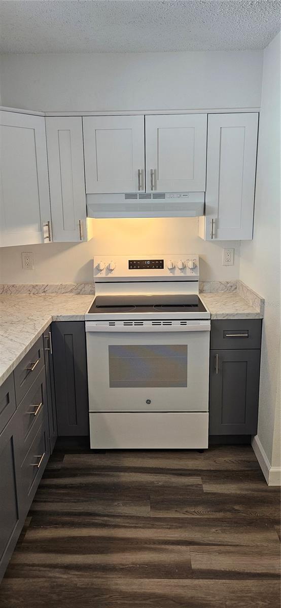 Image 4 of 20 For 38101 10th Avenue